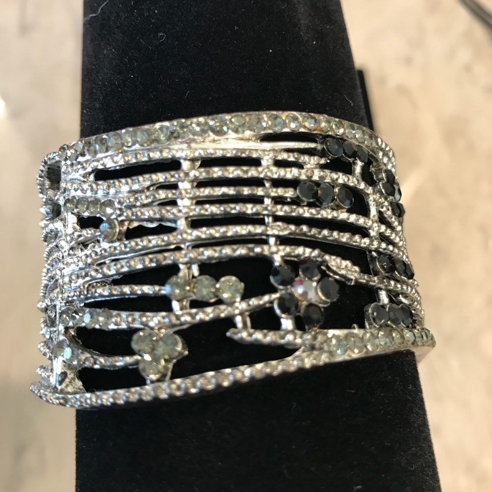 Pretty Rhinestone cuff bracelet